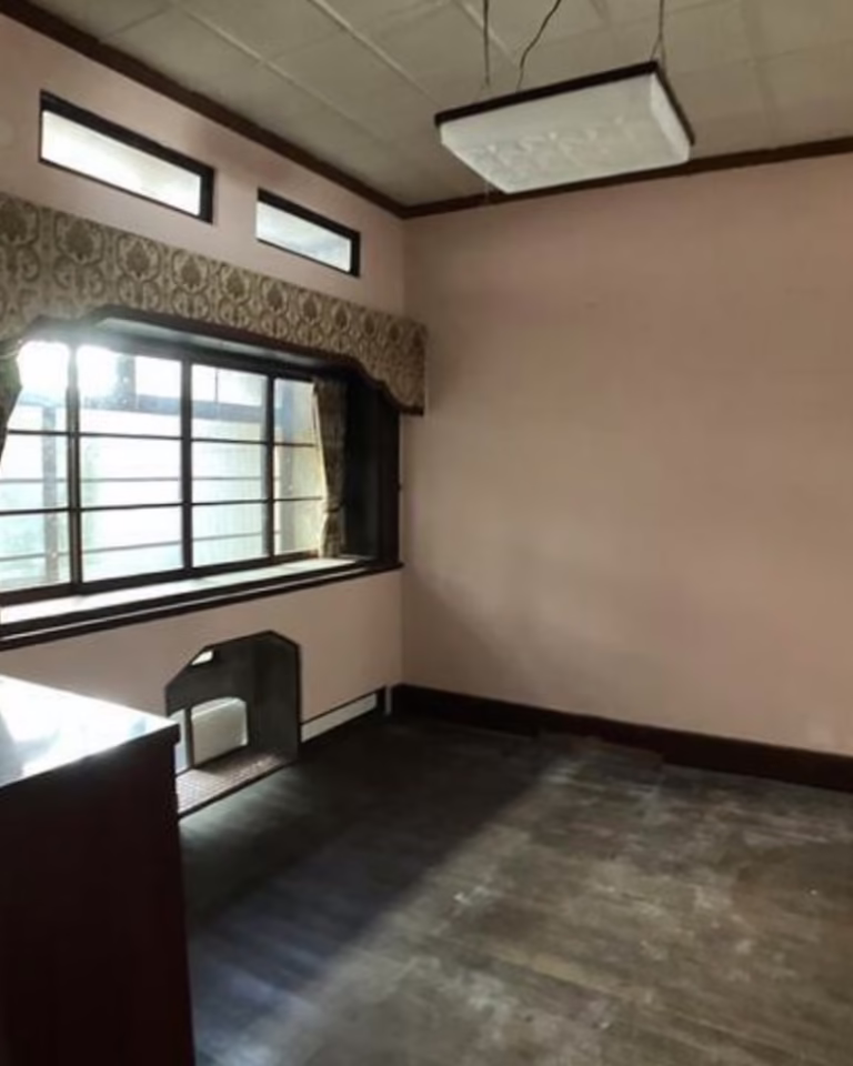 片原町駅から徒歩13分。富山県高岡市金屋町の賃貸物件